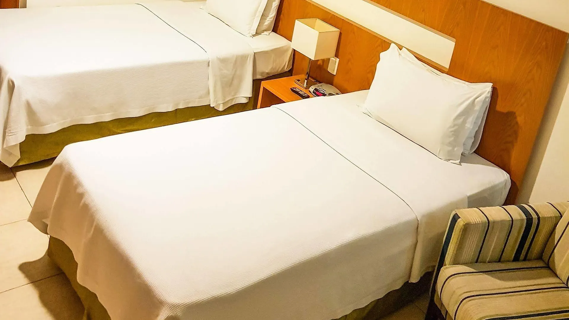 Naoum Hotel Brasília 4*,