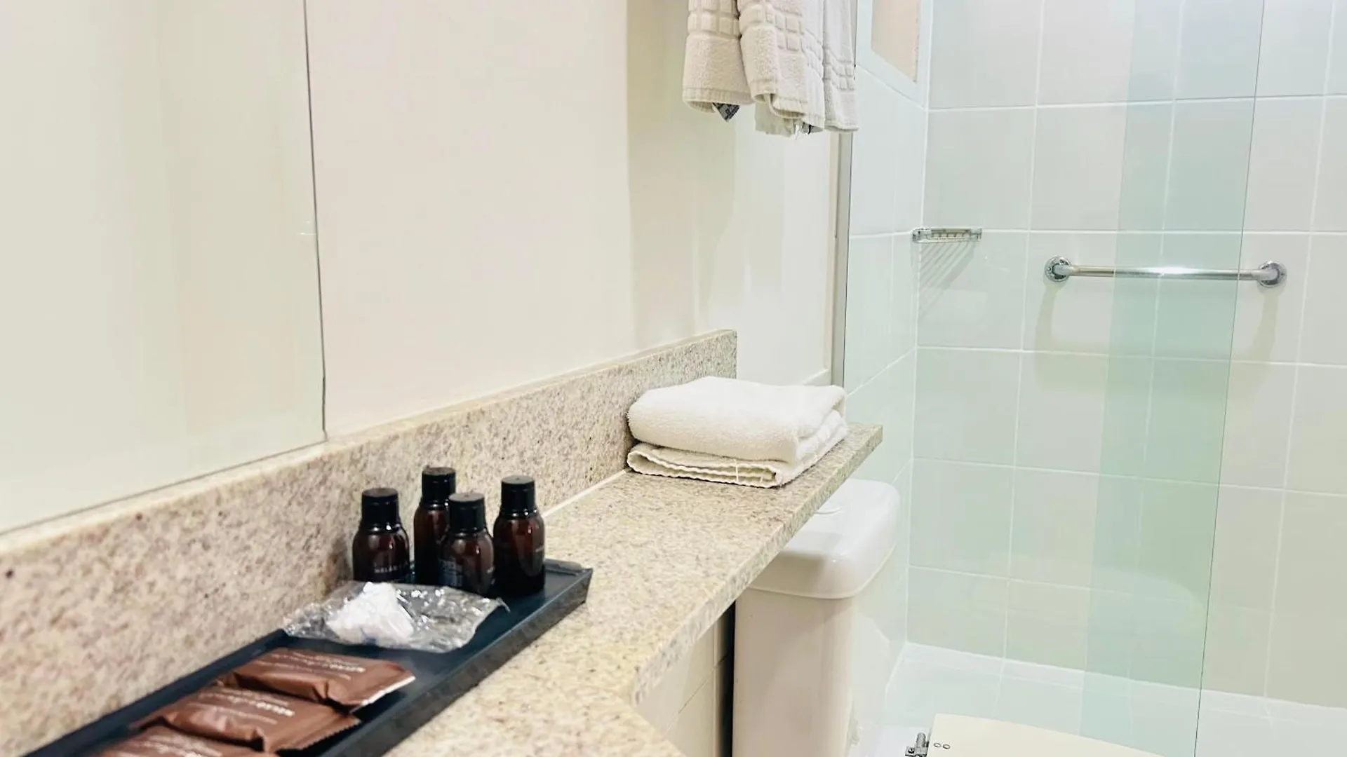 ****  Naoum Hotel Brasília Brésil