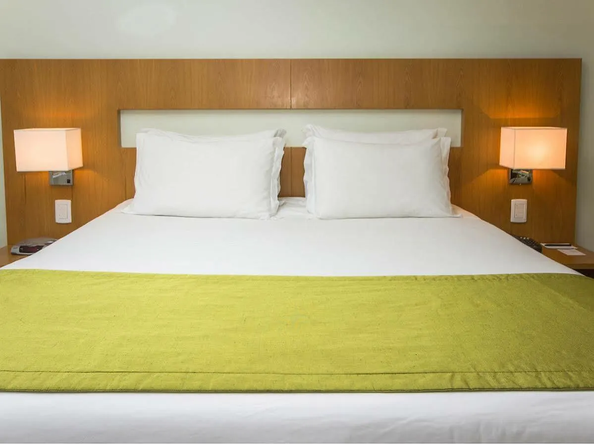 ****  Naoum Hotel Brasília Brésil
